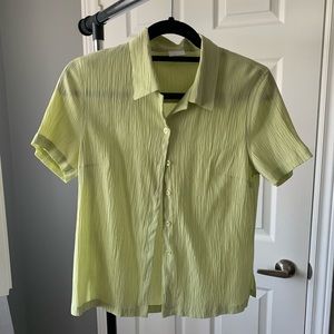 Powder Green Flowy Button up T shirt 🥑
